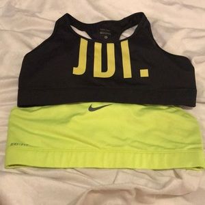 2 sports bras